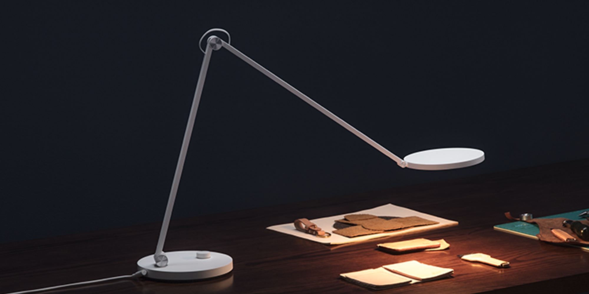 مصباح ليد ذكي Mi Smart LED Desk Lamp Pro للمكتب من شاومي