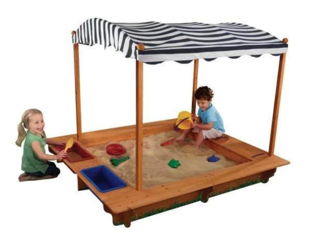 صندوق الرمال أفضل ألعاب الحديقة للأطفال