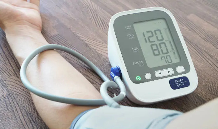 أجهزة قياس ضغط الدم