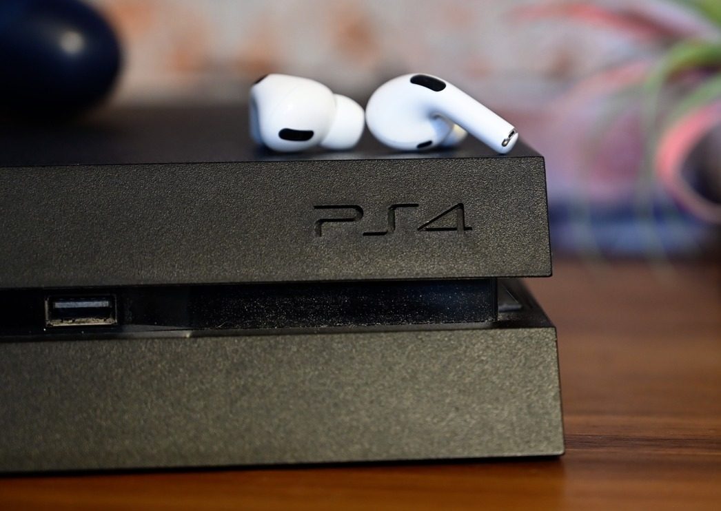 توصيل سماعات الآيربود مع الـ ps4 بإصداراته : كيف يمكن القيام بذلك