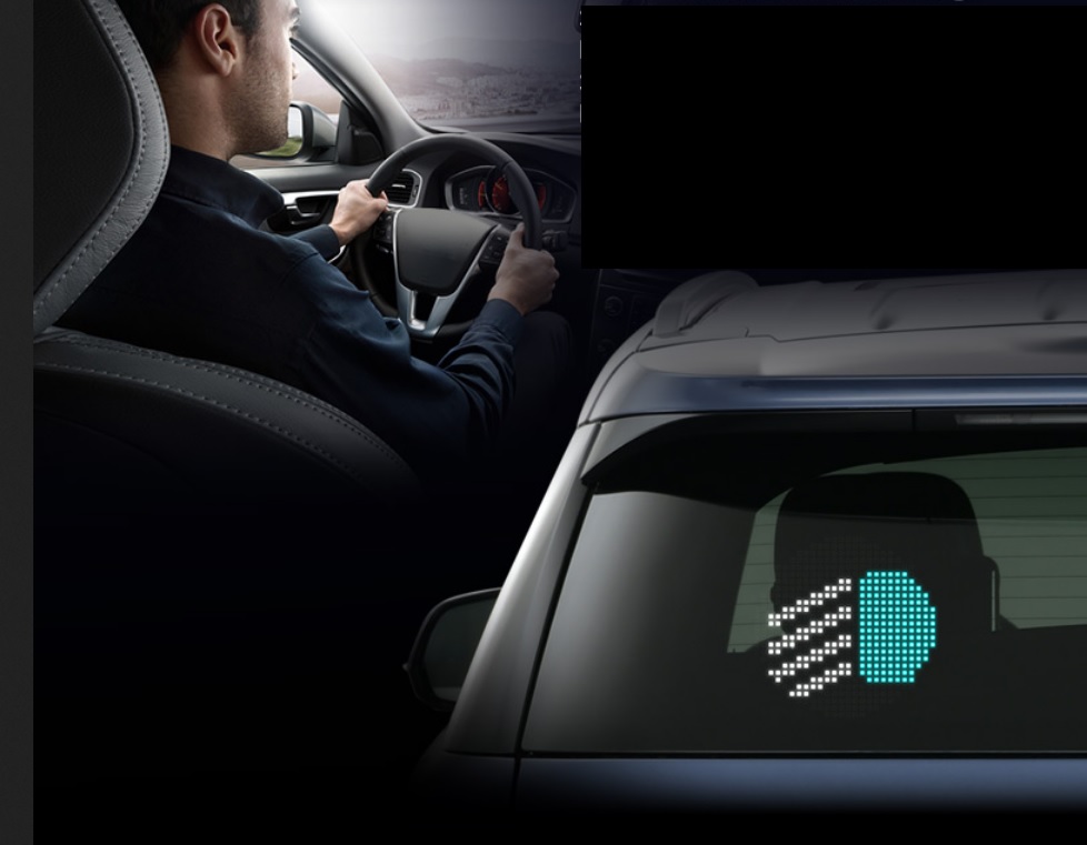 شاشة عرض للسيارة للوجوه التعبيرية  : أفضل وسيلة للتواصل بين السيارات على الطرق